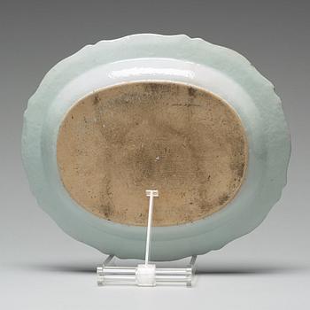 STEKFAT, kompanporslin. Qingdynastin, Qianlong (1736-95).