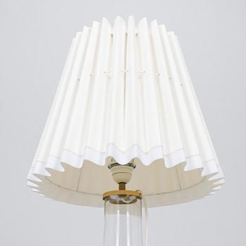 Maire Gullichsen, a 1990s 'M5 10' table lamp for Artek.