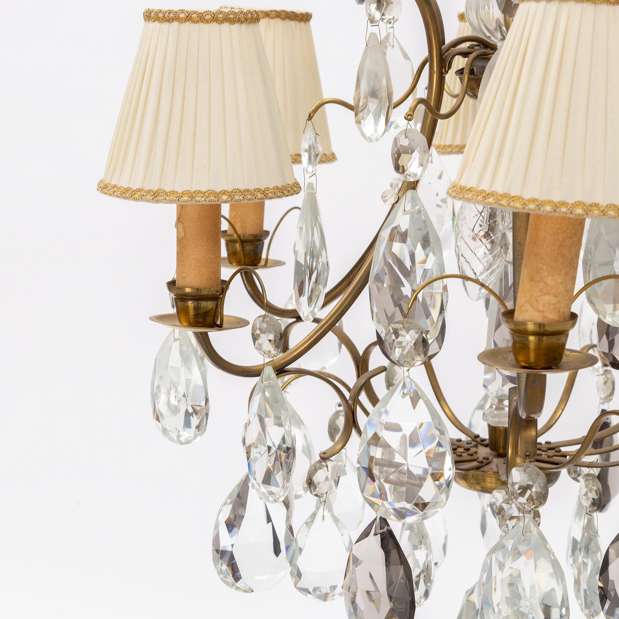 A Baroque style chandelier, mid 20th Century.