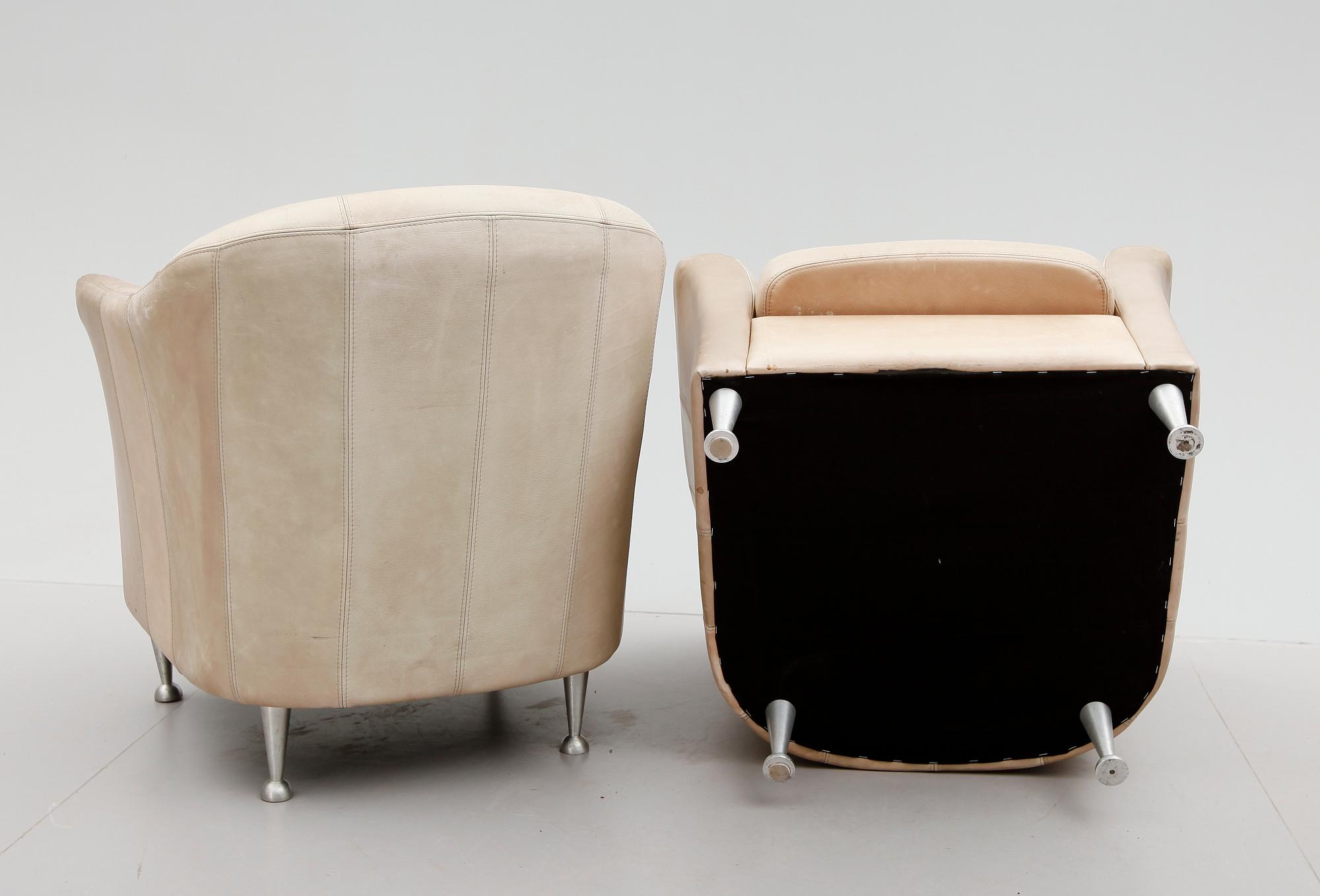 FÅTÖLJER, 1 par, sent 1900-tal.