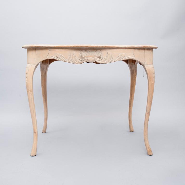 BORD, rokokostil, 1900-talets första hälft.