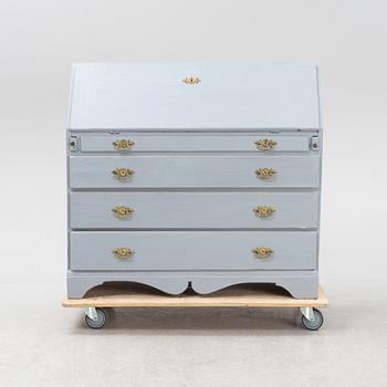 An early 19th century secretaire.