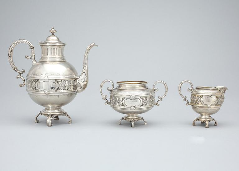 KAFFESERVIS, 3 delar silver, nyrenässans, Carl August Nilsson Malmö 1888, totalvikt 770 gr.