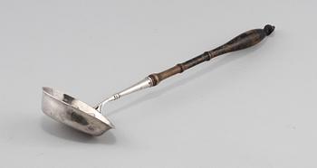 SOPPSLEV, silver och trä, Sverige, 1856. Vikt 105 g.