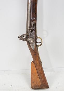 A flintlock rifle from Tower, first half of the 19th century.