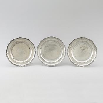 TALLRIKAR, 3 st, tenn, möjligen rokoko 1700-tal.