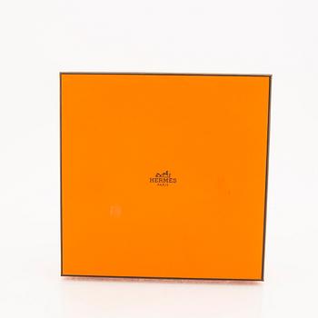 Hermès, scarf.