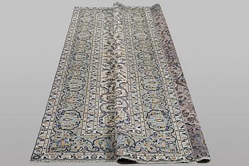 Matta, Kashan, ca 345 x 241 cm.