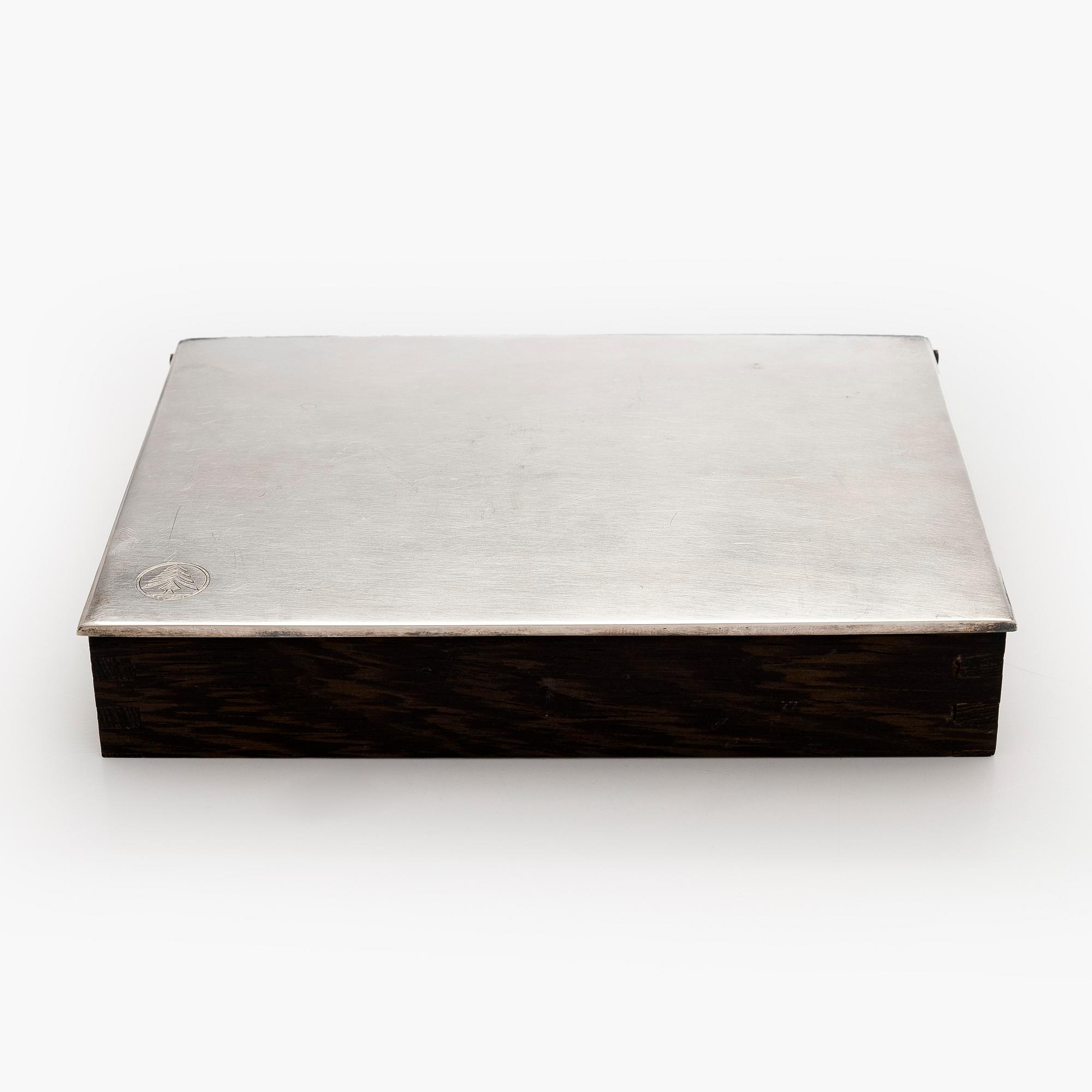 Tapio Wirkkala, A silver lidded box, Kultakeskus, Hämeenlinna 1976.