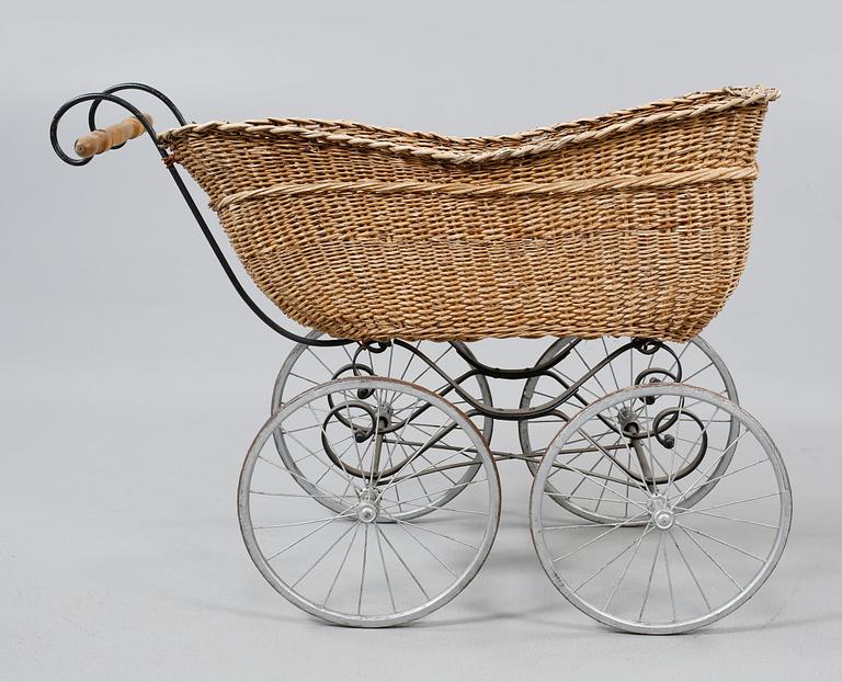 BARNVAGN, enligt uppgift från 1912.