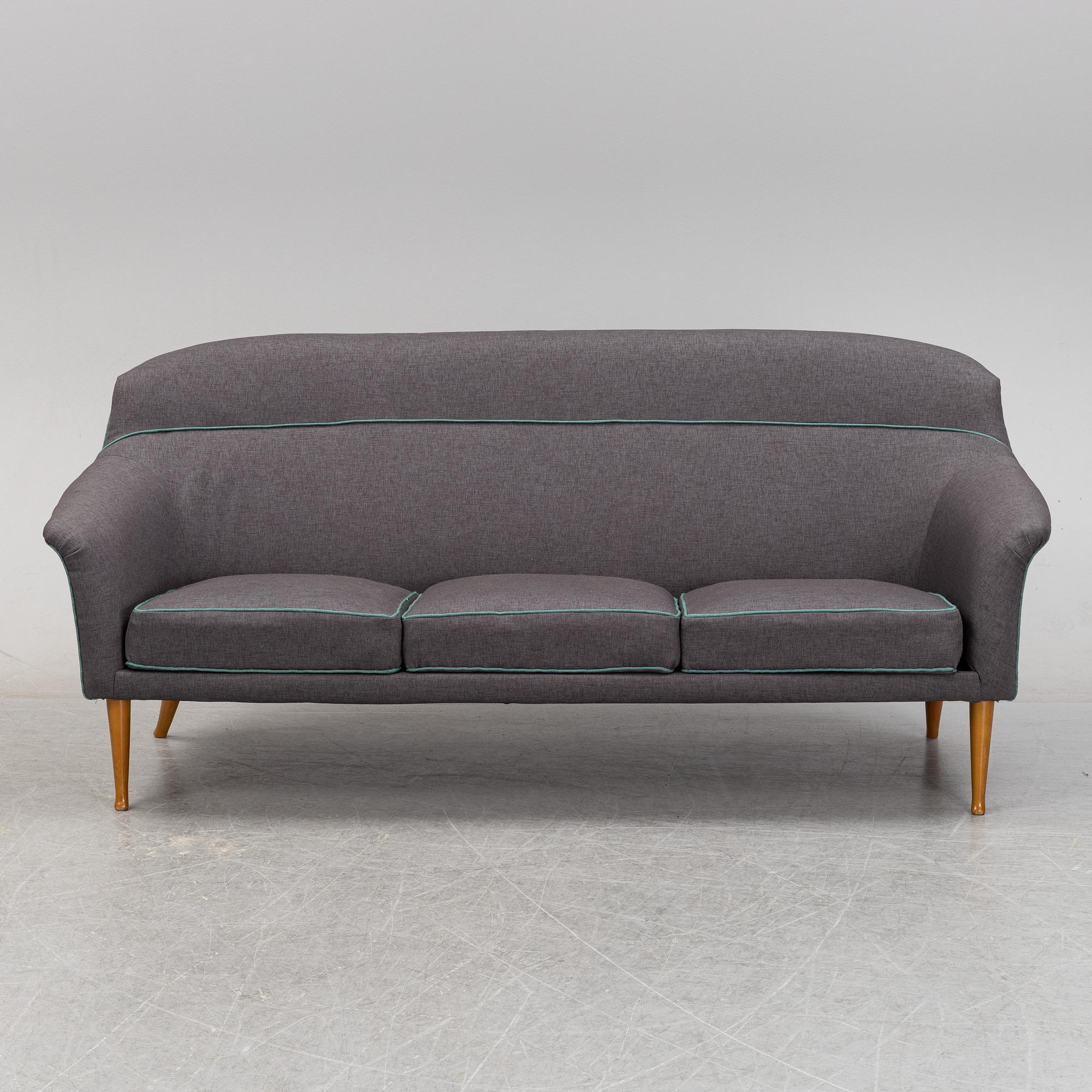 Kerstin Hörlin-Holmquist, a sofa, Triva, Nordiska Kompaniet.