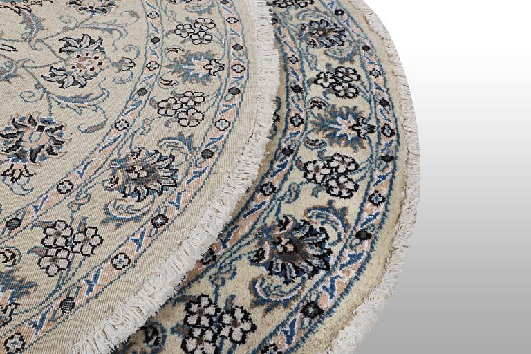 A rug, Nain, part silk, ca 136 x 136 cm.
