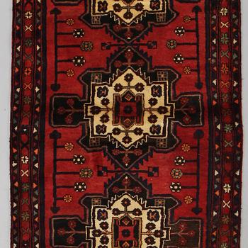MATTA, galleri, Hamadan, ca 293 x 112 cm.