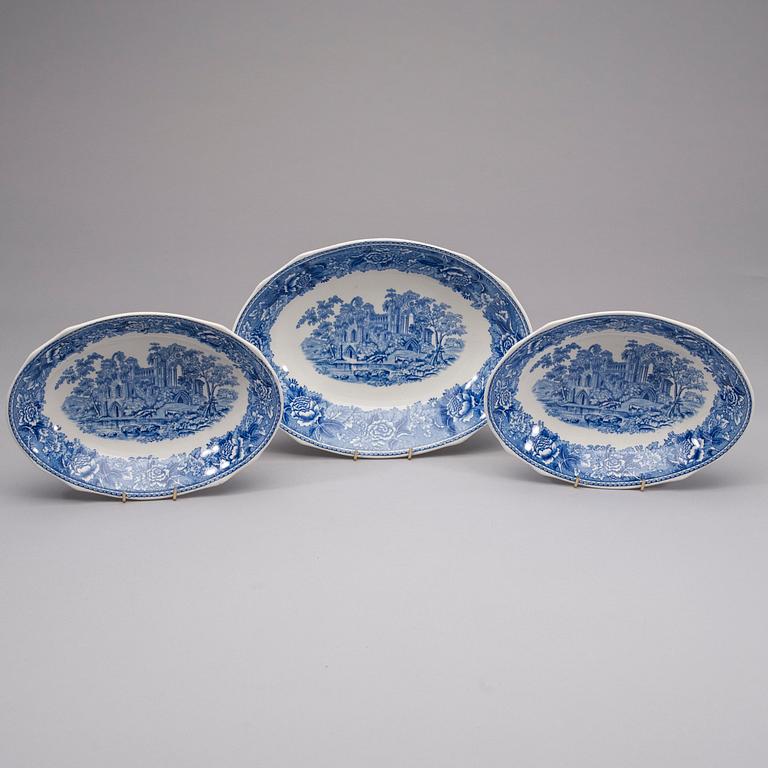 SERVIS, 49 delar, porslin, "Blått Landskap", design Reinhard Richter, Arabia, 1941-64.