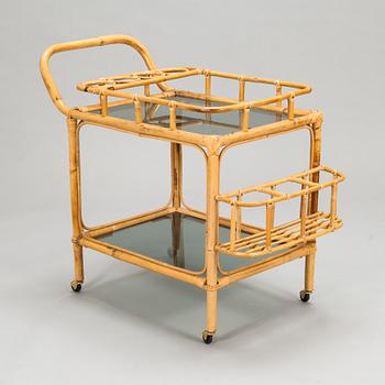 A  tea trolley, latter half of 20th century.