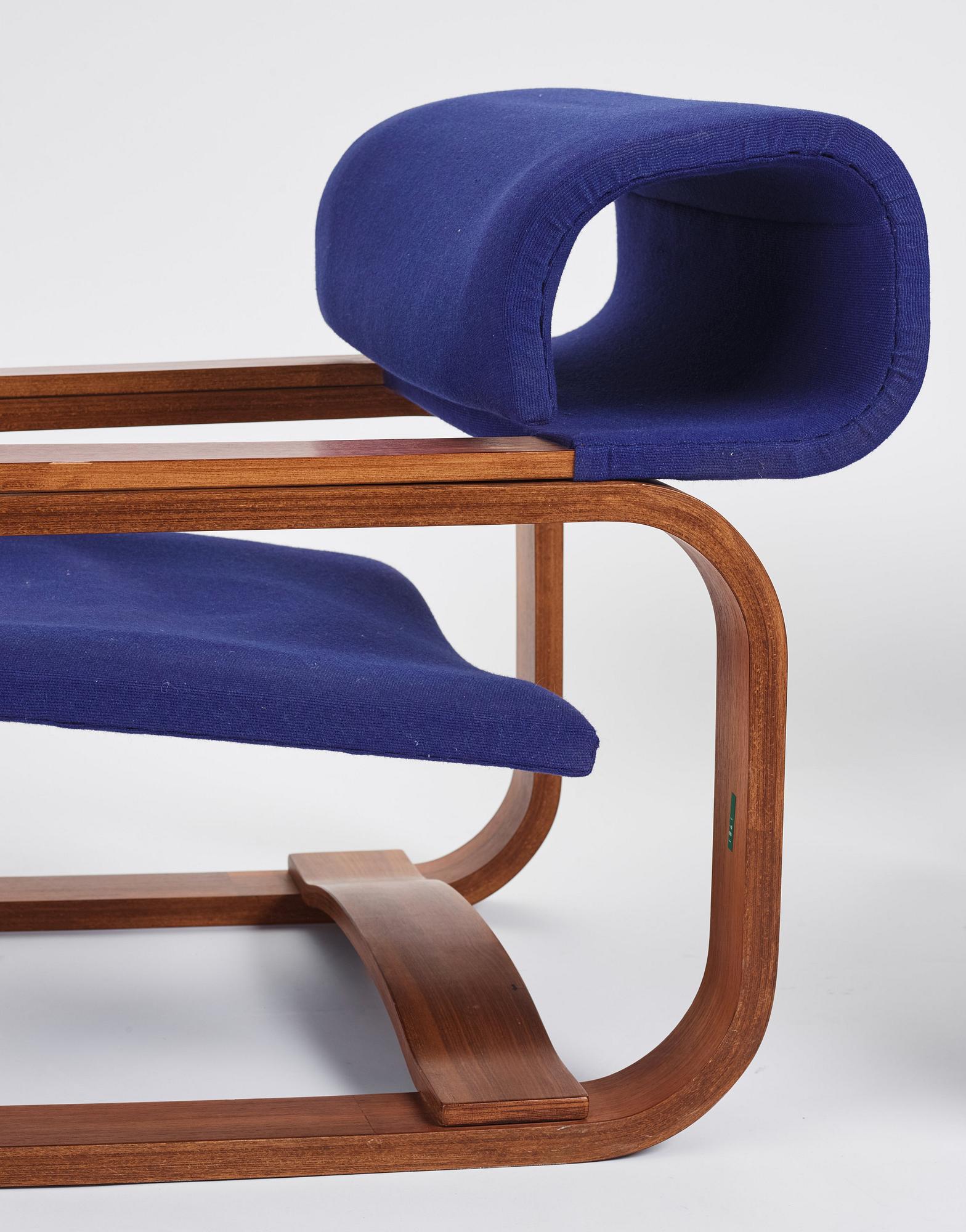 Jan Bocan, ett par, Thonet, proveniens Tjeckoslovakiska ambassaden i Stockholm 1972.