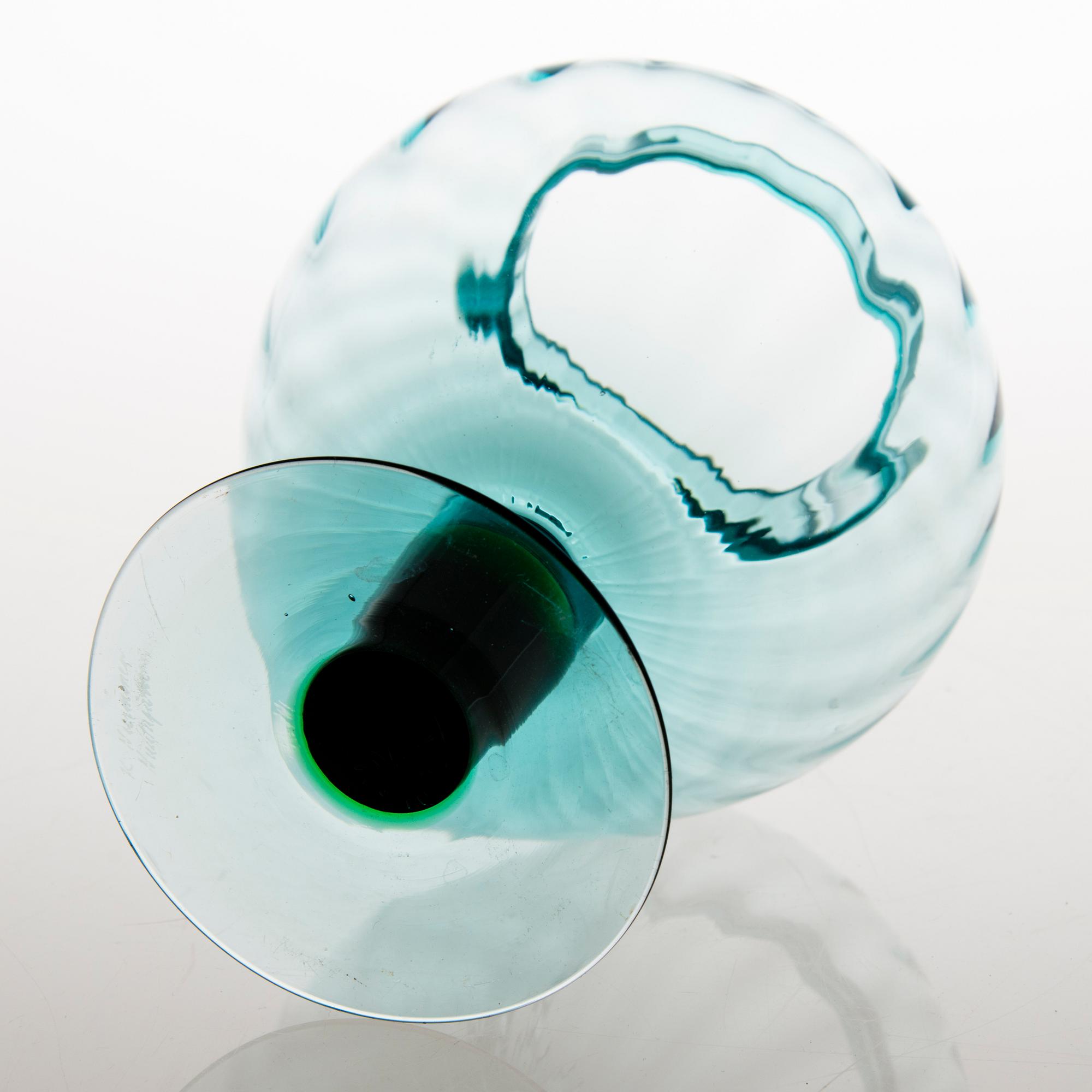 KERTTU NURMINEN, art glass, Lampi-series, Pro Arte 1993, signed K. Nurminen, Nuutajärvi.