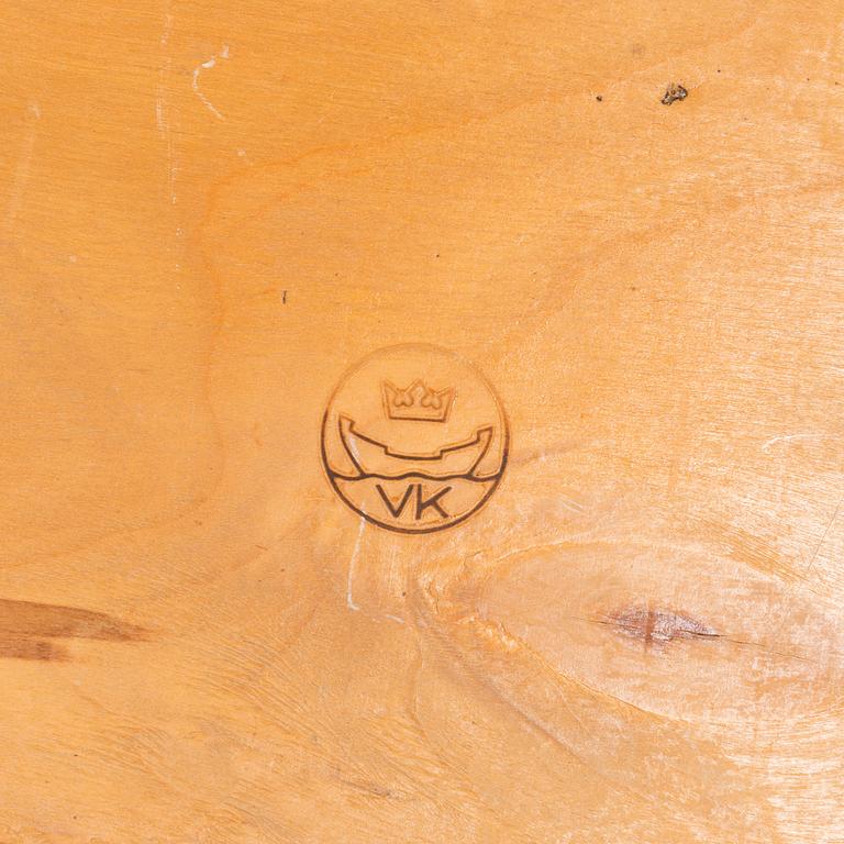 ALVAR AALTO, a mid 20th century table for  O.Y. Huonekalu-ja Rakennustyötehdas A.B.