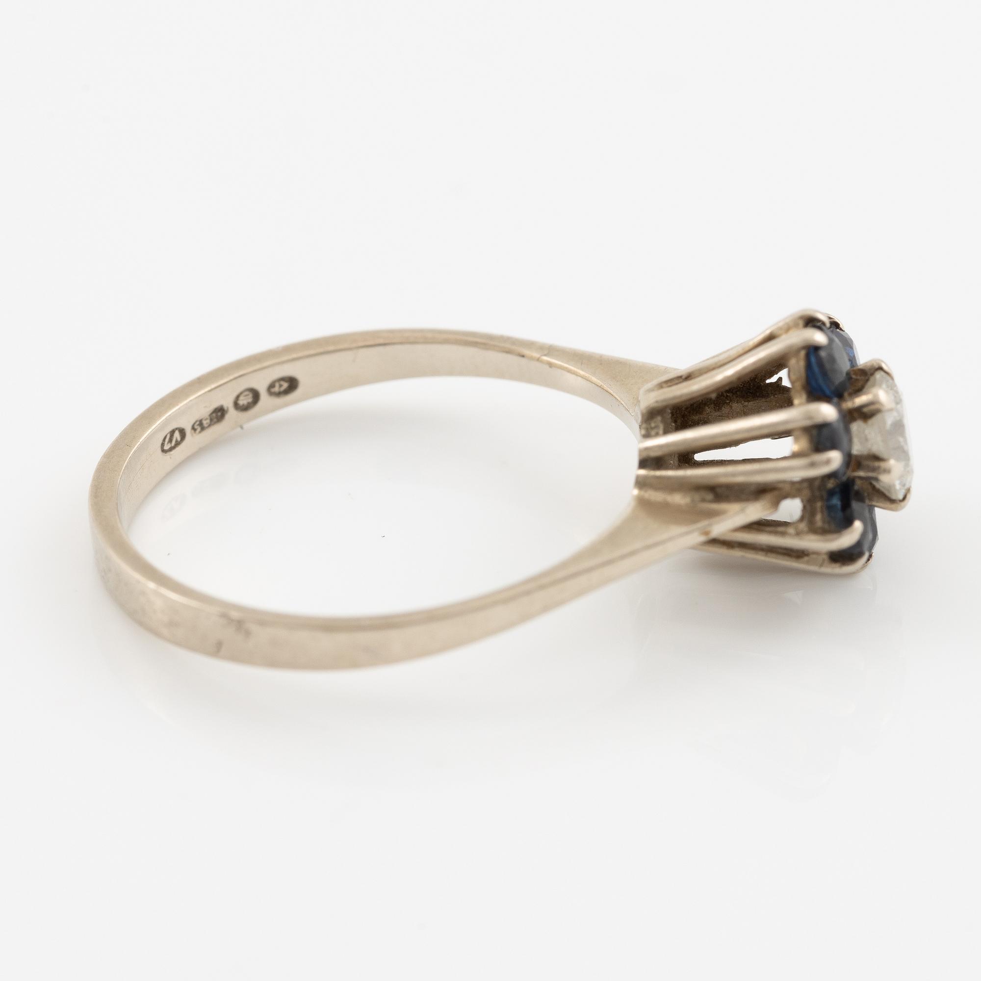 Ring 14K white gold with sapphires and a brilliant-cut diamond, Finland.