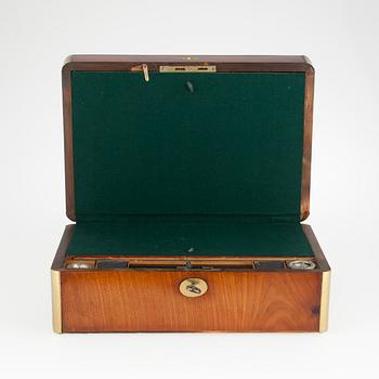 SKRIVSCHATULL, England, 1800-tal.