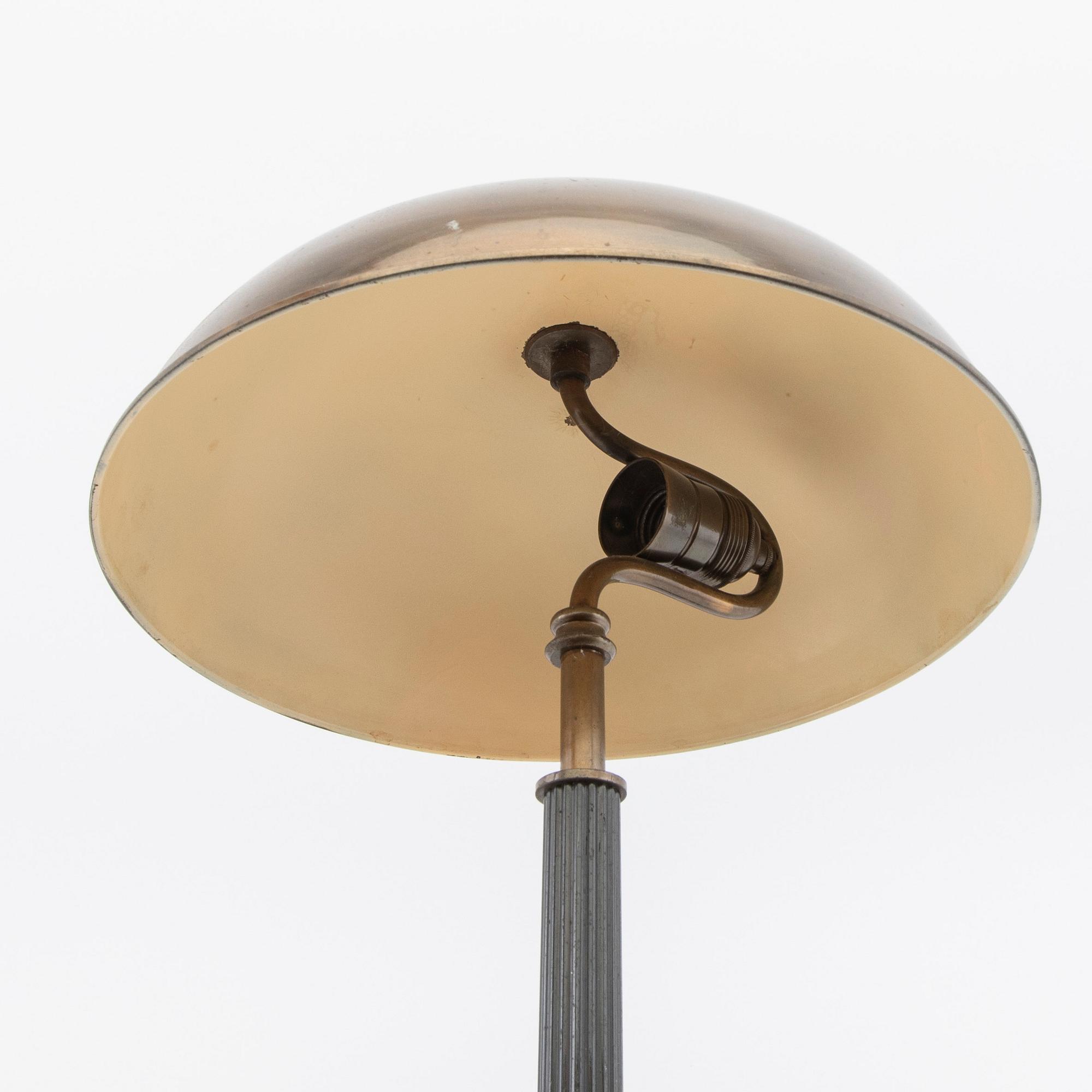 Einar Bäckströms Metallvarufabrik, Table lamp Swedish Modern 1940s.