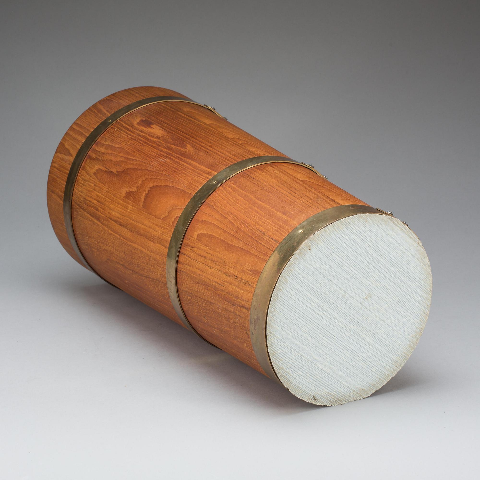PARAPLYSTÄLL, 1900-talets andra hälft.