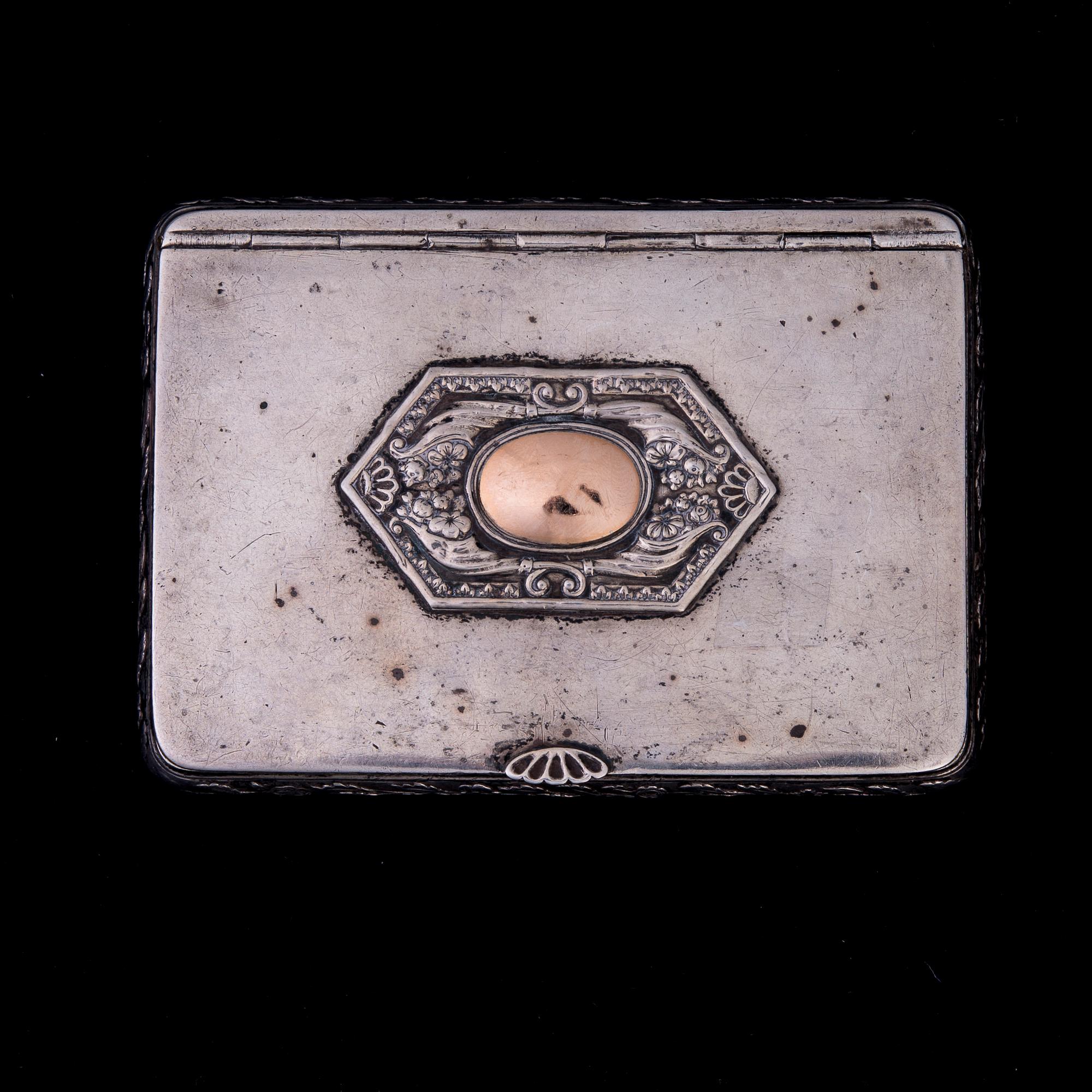 DOSA, silver, empire, Thomas Lilius, Åbo 1848. Vikt 125 g.