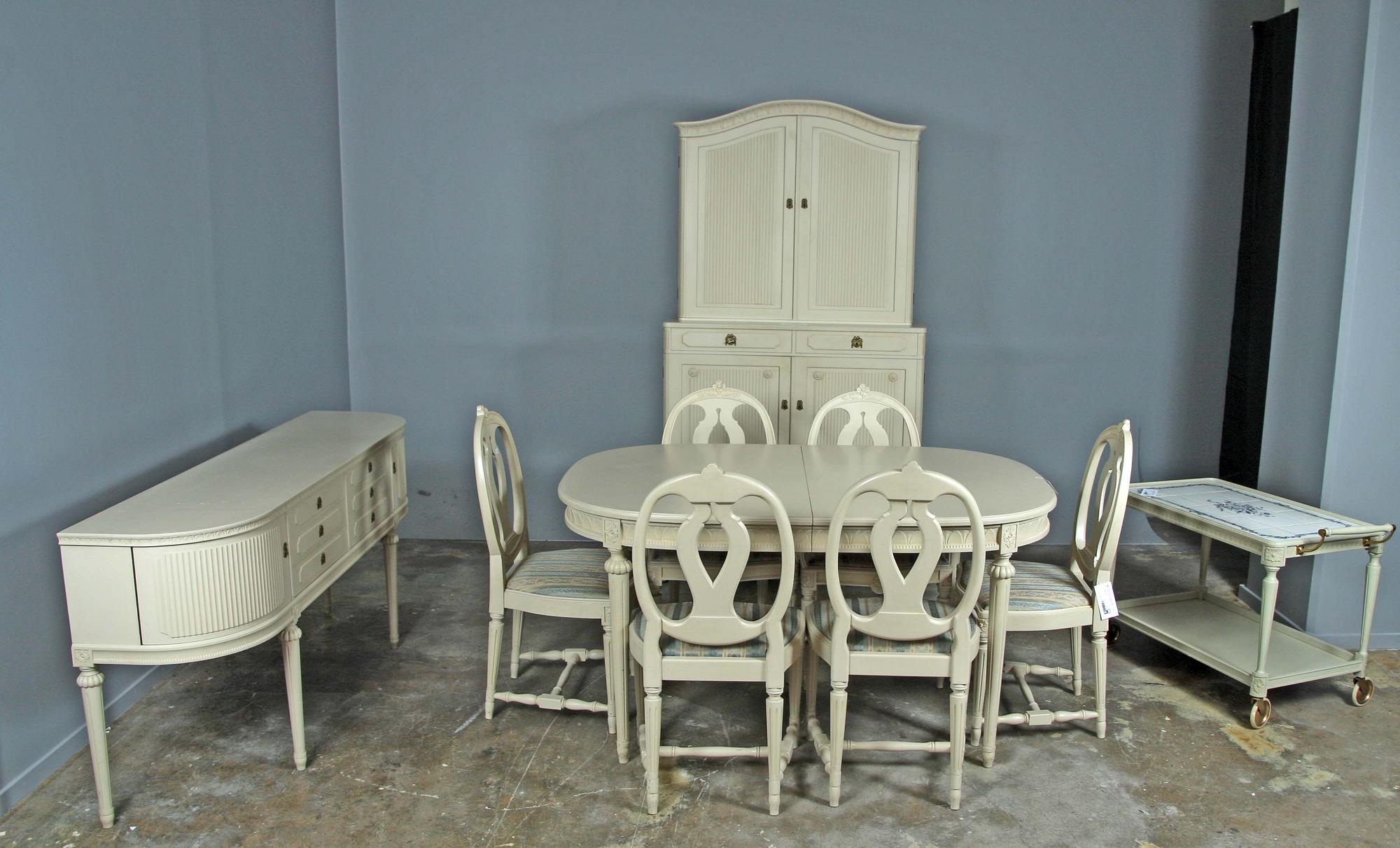 MATSALSMÖBLEMANG, 10 delar, gustaviansk stil, 1900-talets mitt.