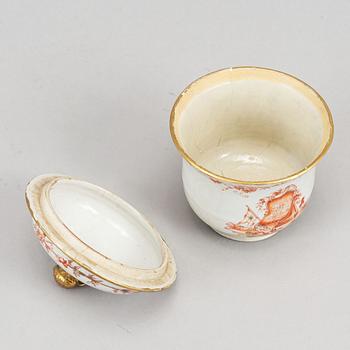 Nine orange and white export porcelain service, Qing dynasty, 18th-19th century.