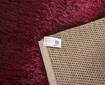 MATTA, maskintillverkad rya. "Mörrum", Svängsta Mattväveri AB. Ca 195 x 135 cm.