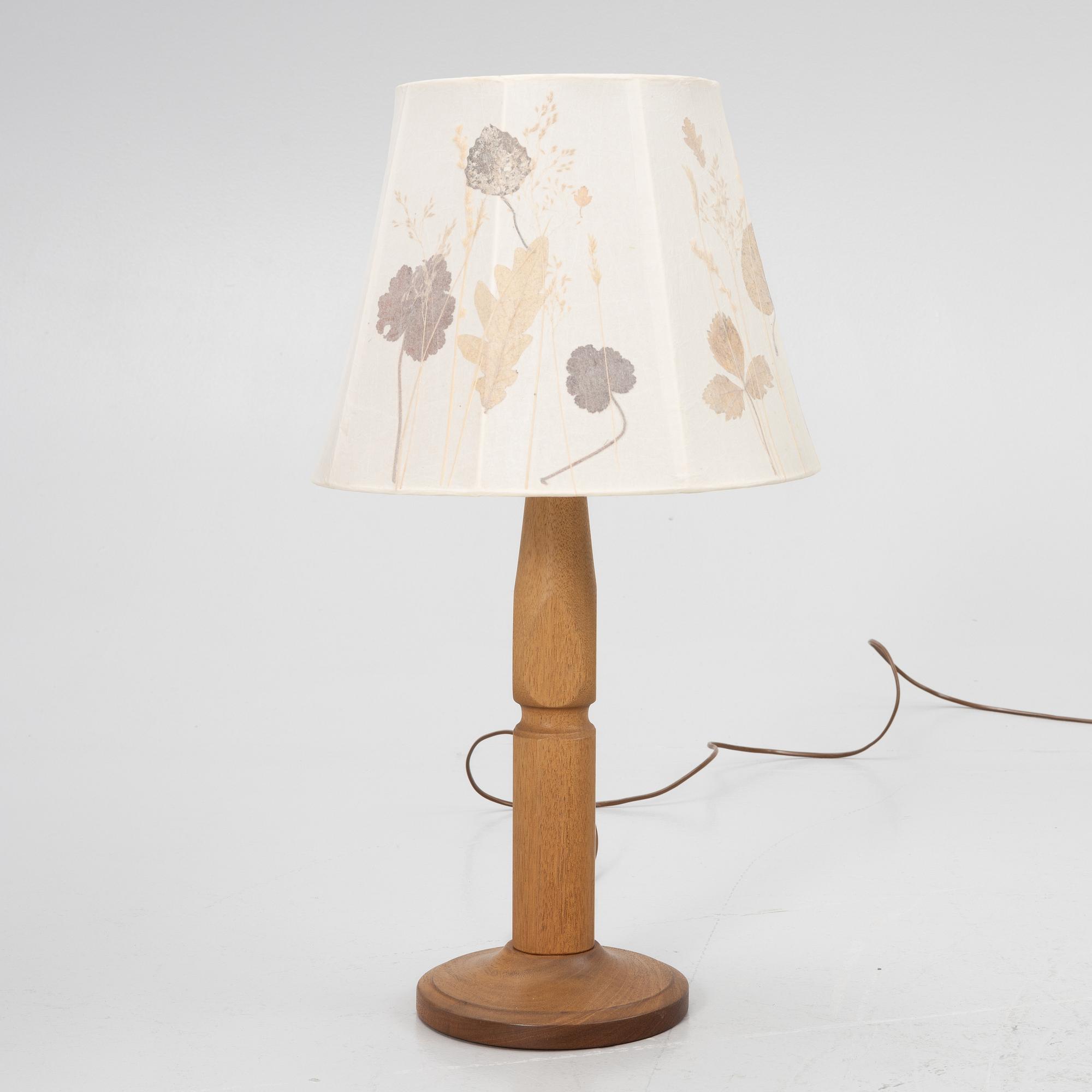 Carl Malmsten, a table lamp.