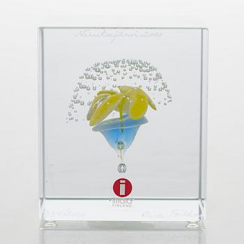 Oiva Toikka, vuosikuutio 2000, signeerattu Oiva Toikka Nuutajärvi 2000, 934/2000.