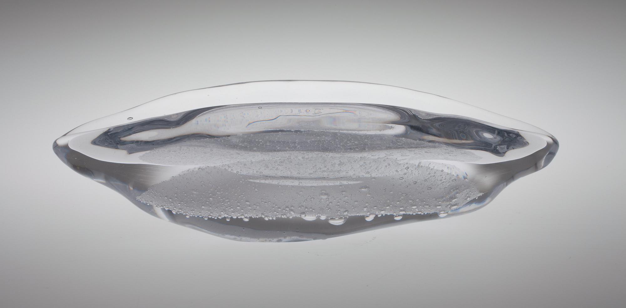 Kari Alakoski, A GLASS SCULPTURE.