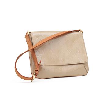 LOUIS VUITTON, a beige Monogram Vernis "Thompson Street" shoulder bag.