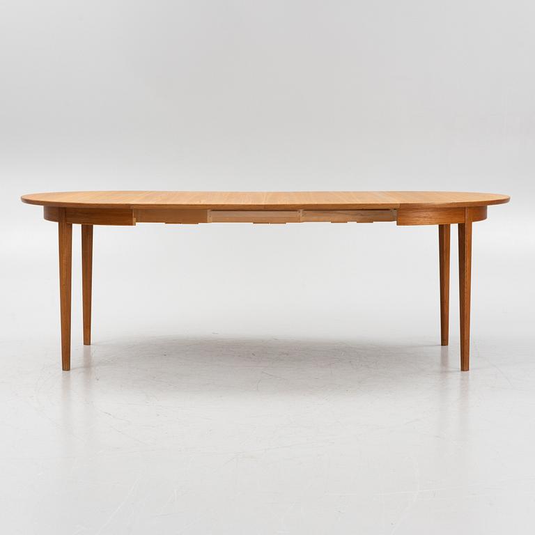 Carl Malmsten, a dining table and four chairs, model 'Vardags', mid 20th century.