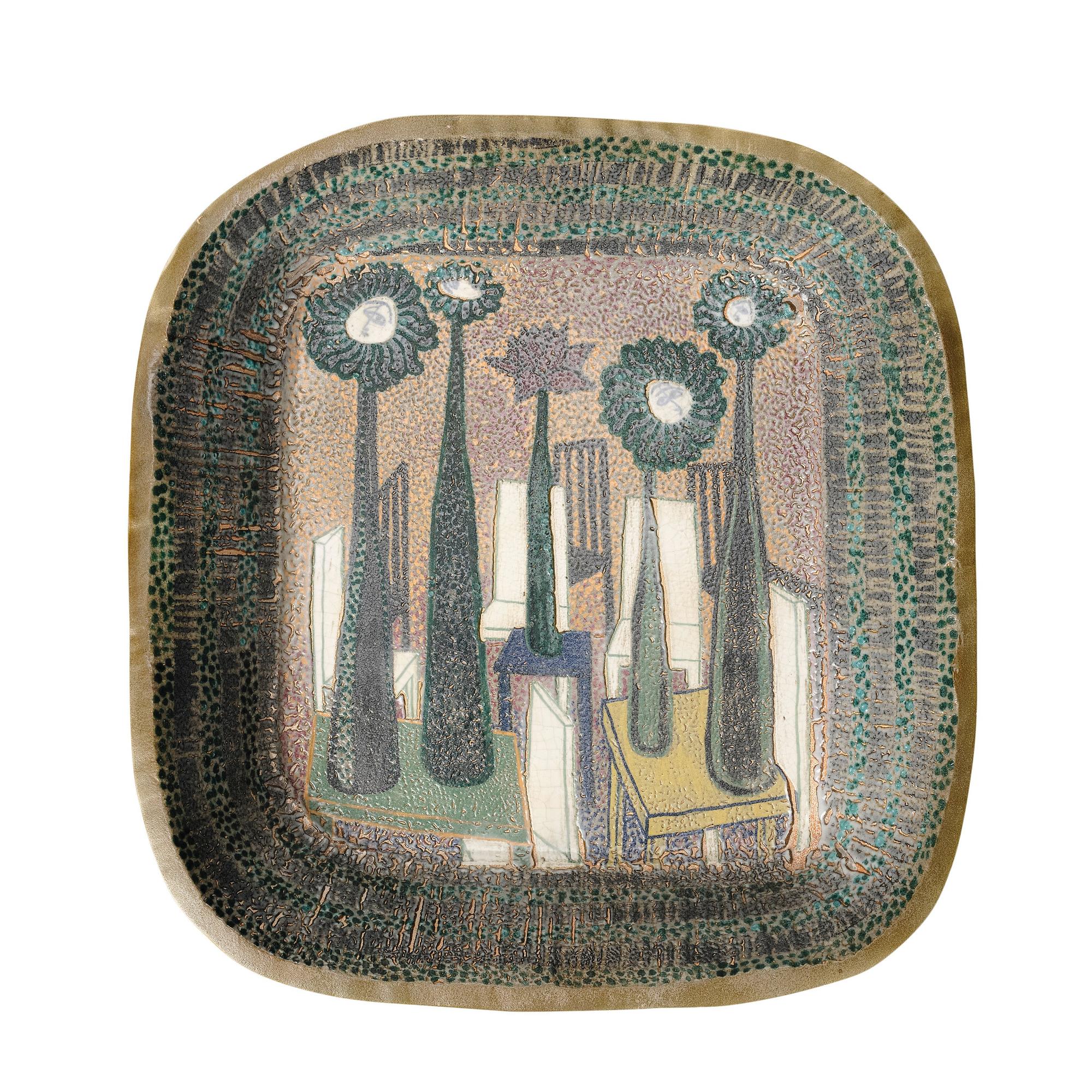 Birger Kaipiainen, a glazed ceramic dish, Arabia, Finland 1940s.