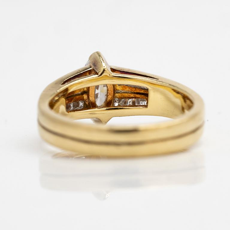 Willy Wiemann, Ring in 18K gold and diamonds, Merano, Italy.