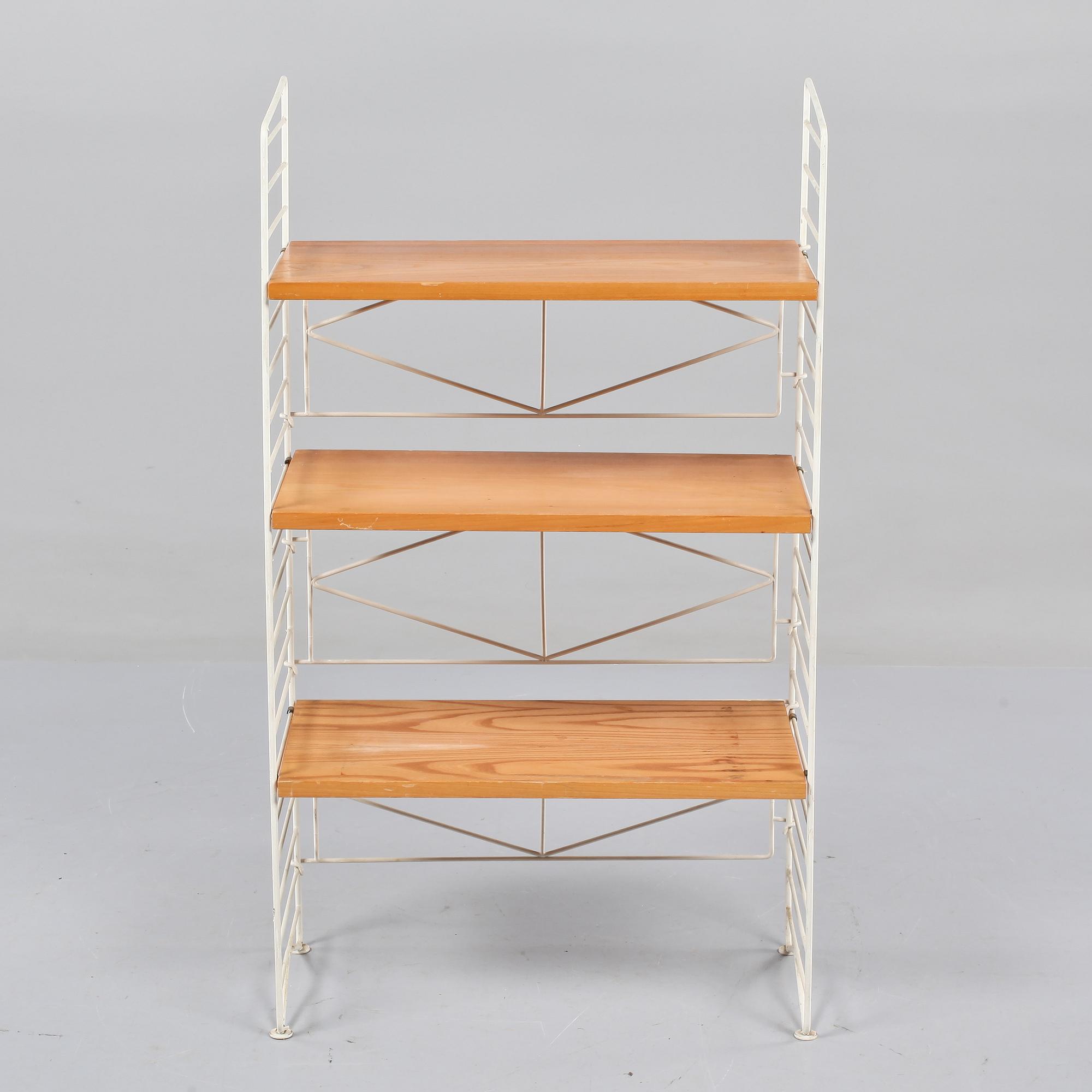 BOKHYLLA, String-modell, 1900-talets mitt.