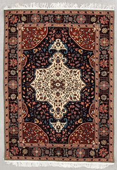 MATTA, old, Sarouk, ca 193 x 140 cm.