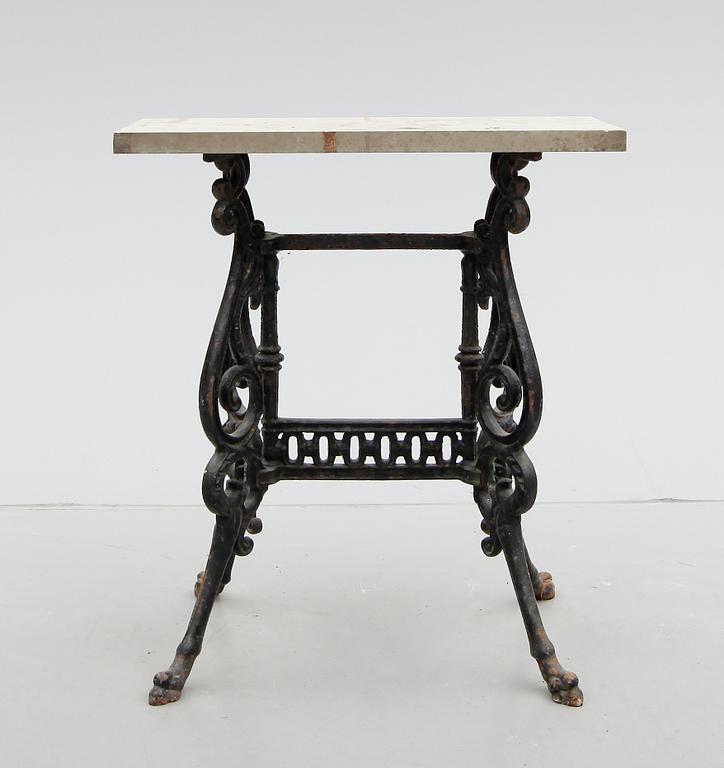 TRÄDGÅRDSBORD, 1900-talets första hälft.