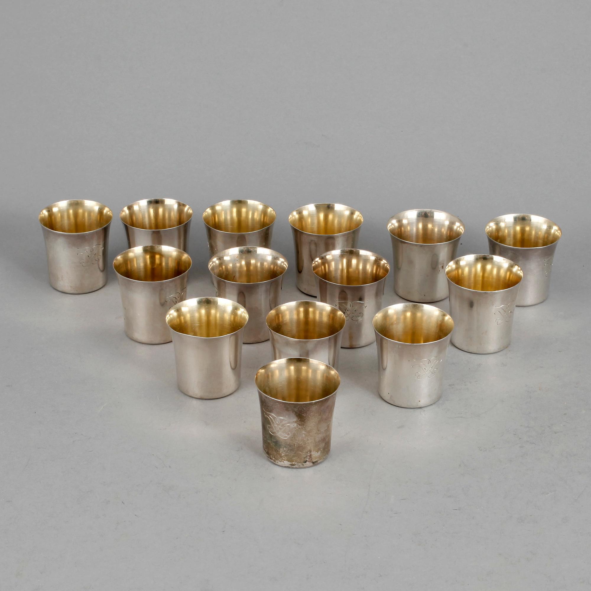 SUPKOPPAR, 14 st, silver, CG Hallberg, 1946-47. Tot ca 388 gram.