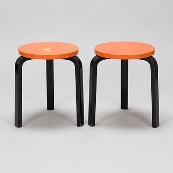 Alvar Aalto, Two mid-20th century '60' stools for  O.Y. Huonekalu-ja Rakennustyötehdas A.B.