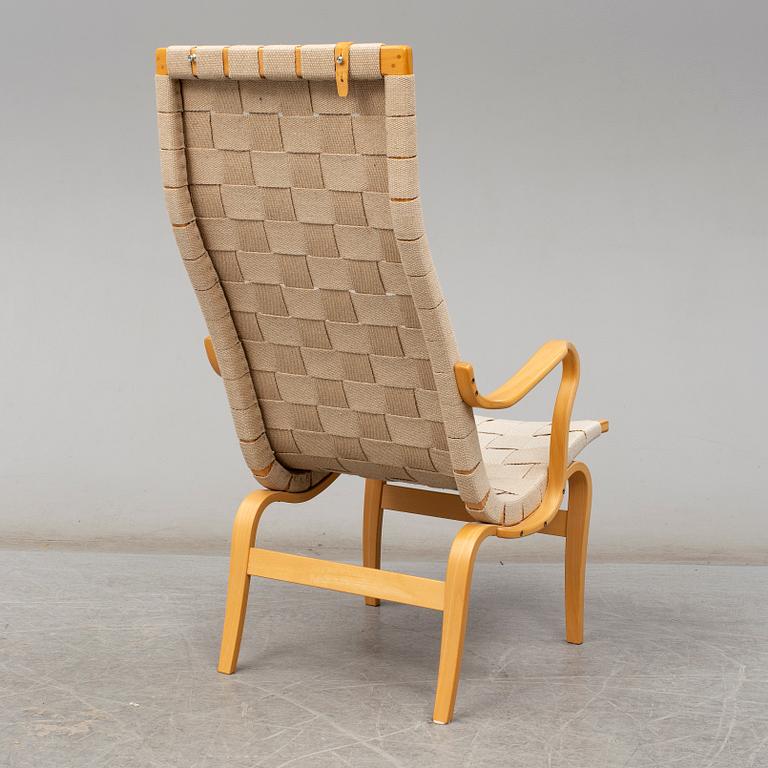 BRUNO MATHSSON, fåtölj, "Eva hög", Dux, omkring år 2000.