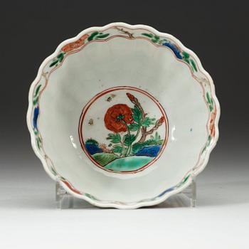 A famille verte lotus shaped bowl, Qing dynasty Kangxi (1662-1722).