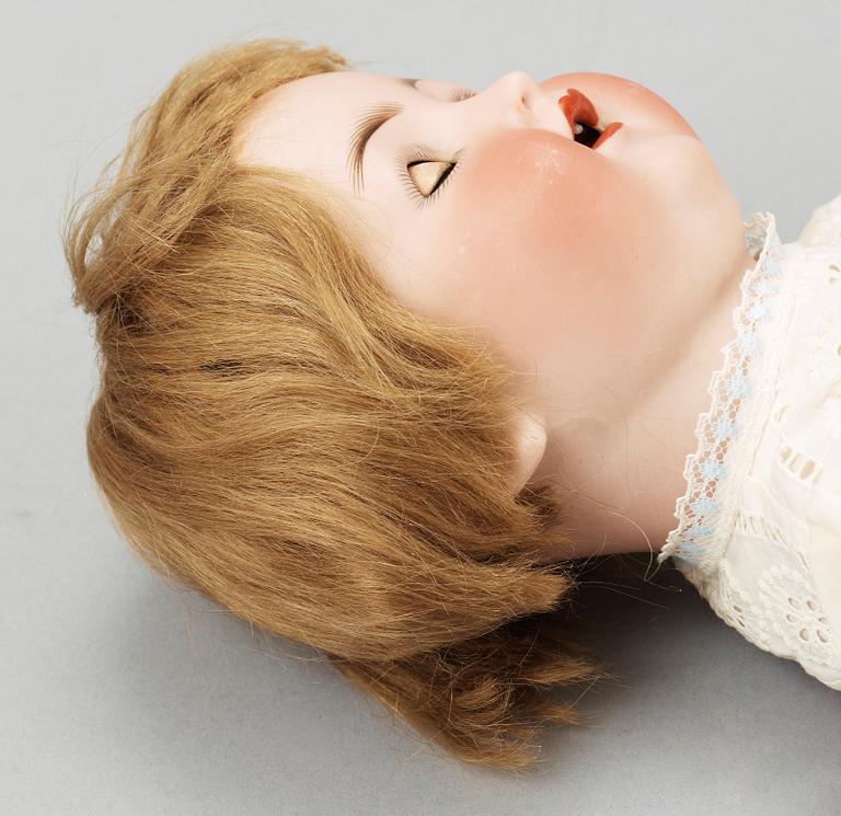 BABYDOCKA, biskvi. Tyskland, ca 1914. Simon & Halbig/Kämmer & Reinhardt 126.