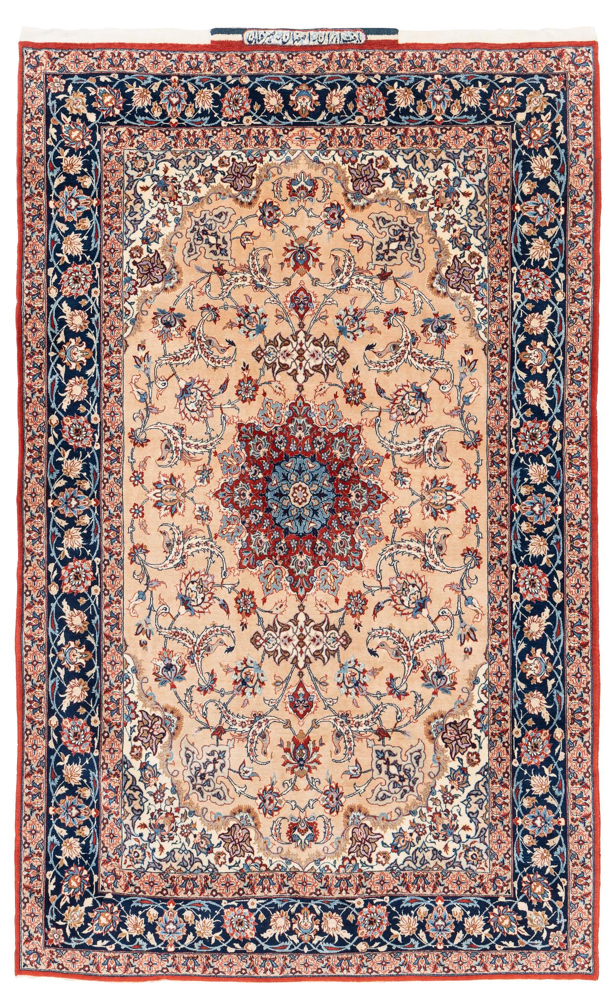 Matta, Isfahan, signerad (Ahmad) Seirafian, ca 178 x 110 cm (samt en kortsida med 3 cm slätväv).