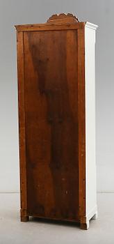 VITRINSKÅP, 1800-talets andra hälft.