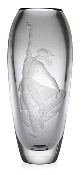 A Simon Gate engraved glass vase, Orrefors 1942.
