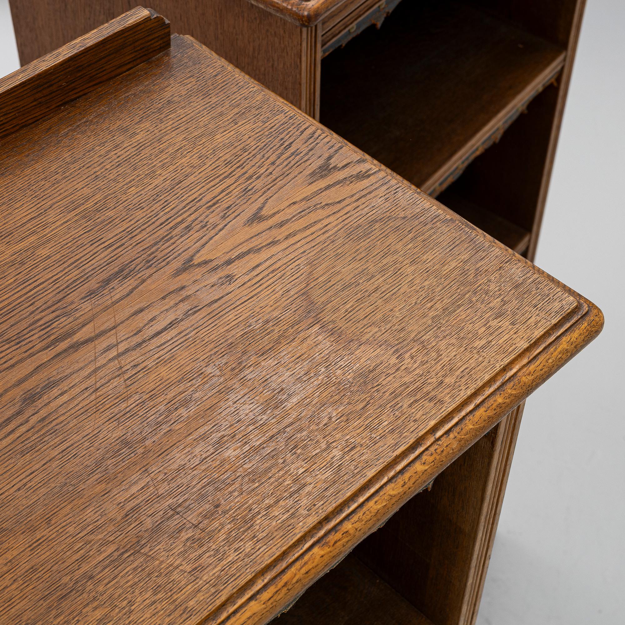 Bookcases, a pair, early 20th century.