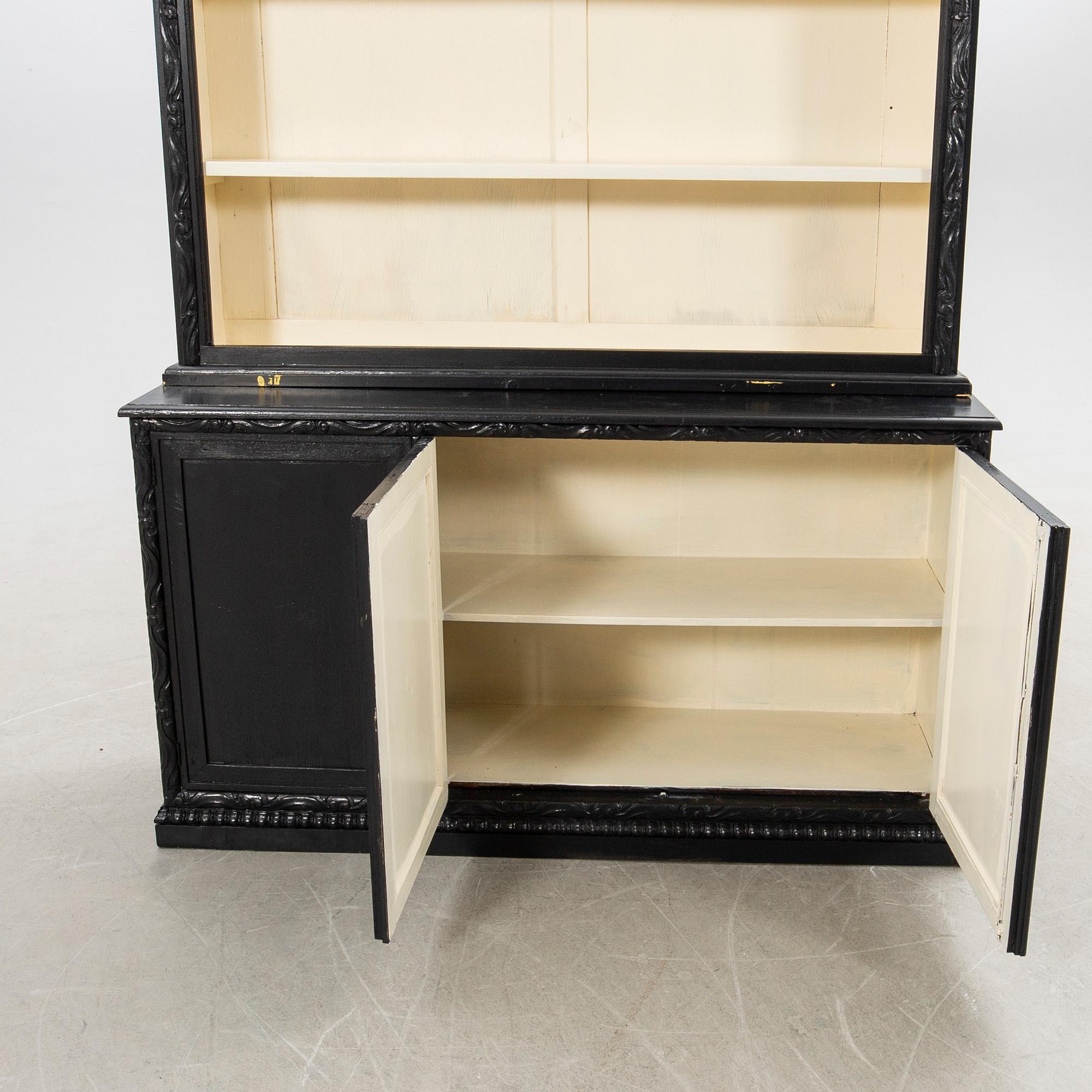 Shelf from the first half of the 20th century.